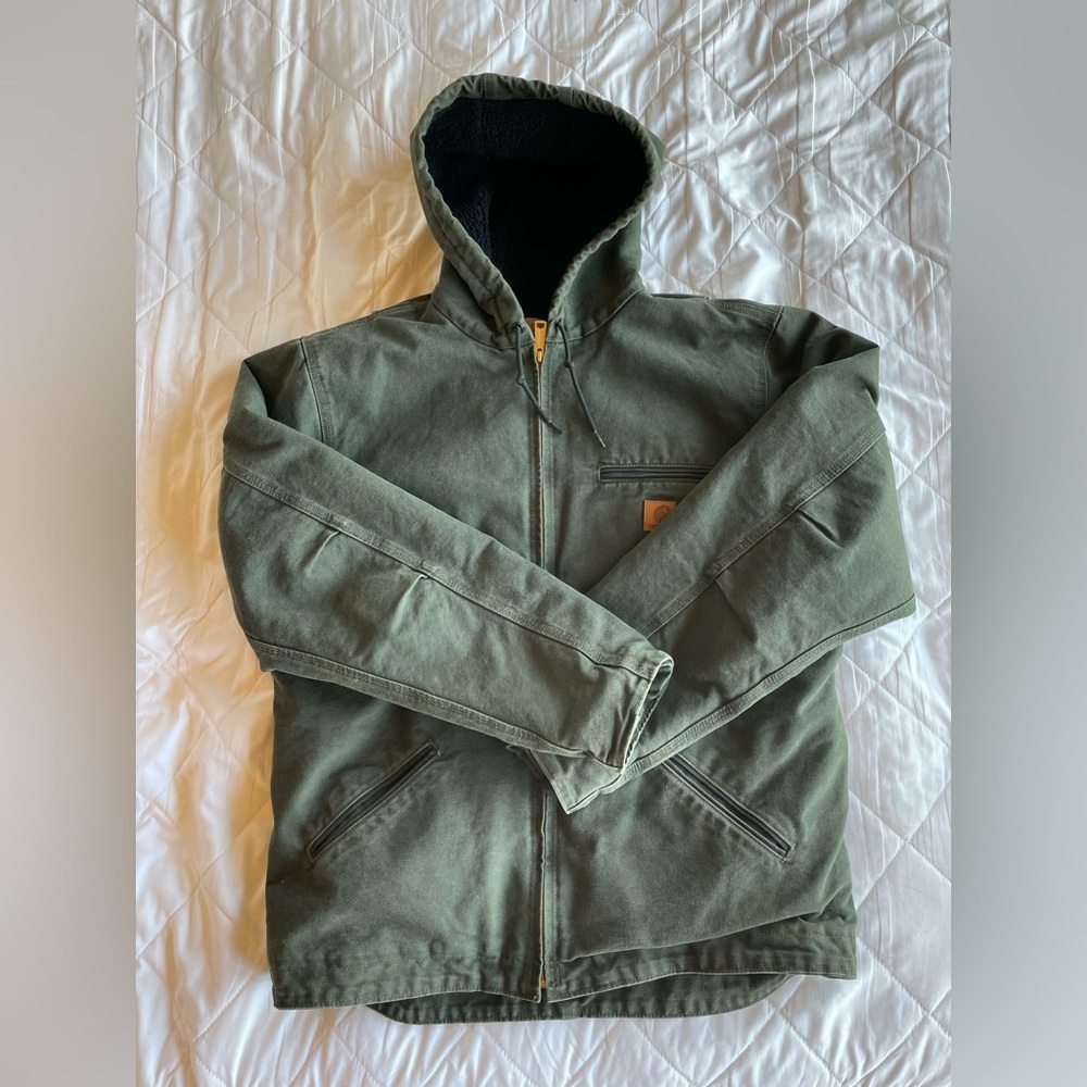 Carhartt / Men’s hooded insulated chore jacket / large tall